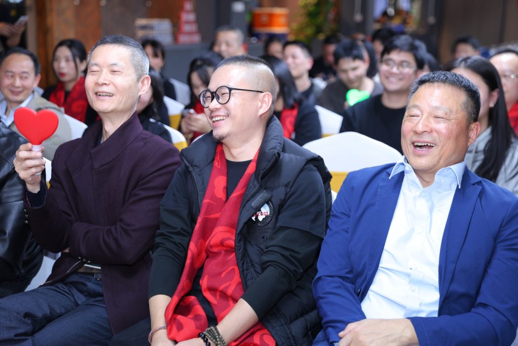 擁抱變化 破浪前行——2025年春節(jié)聯(lián)歡會精彩回顧